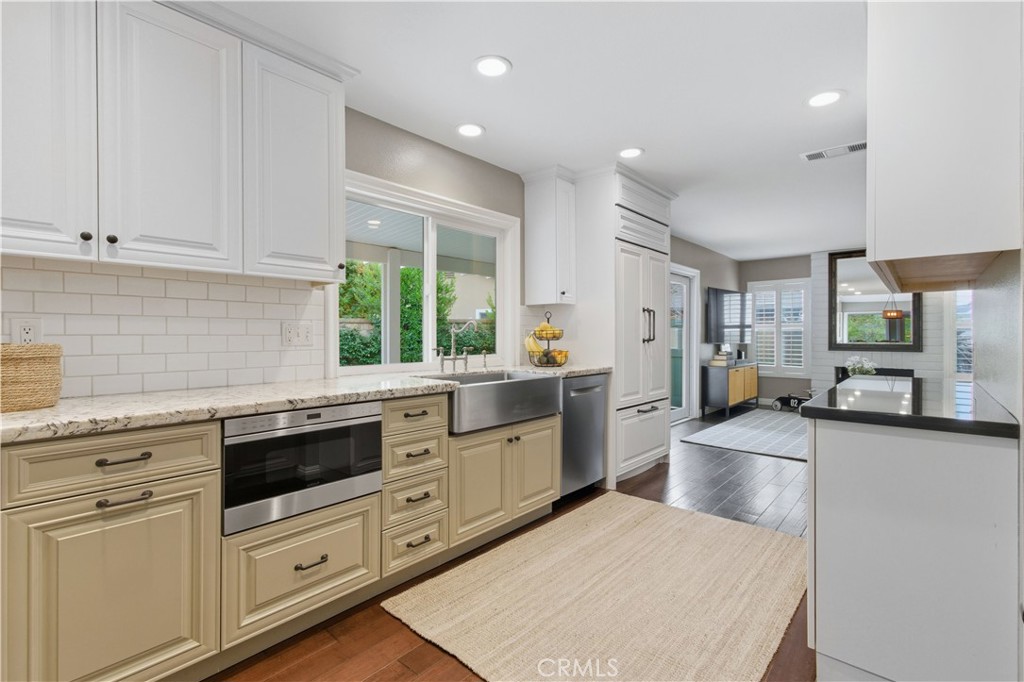 MLS #OC25240338 image #16