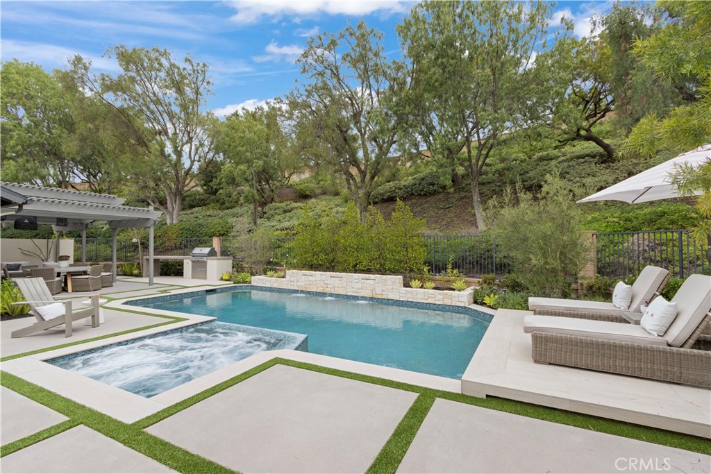 MLS #OC25240338 image #43