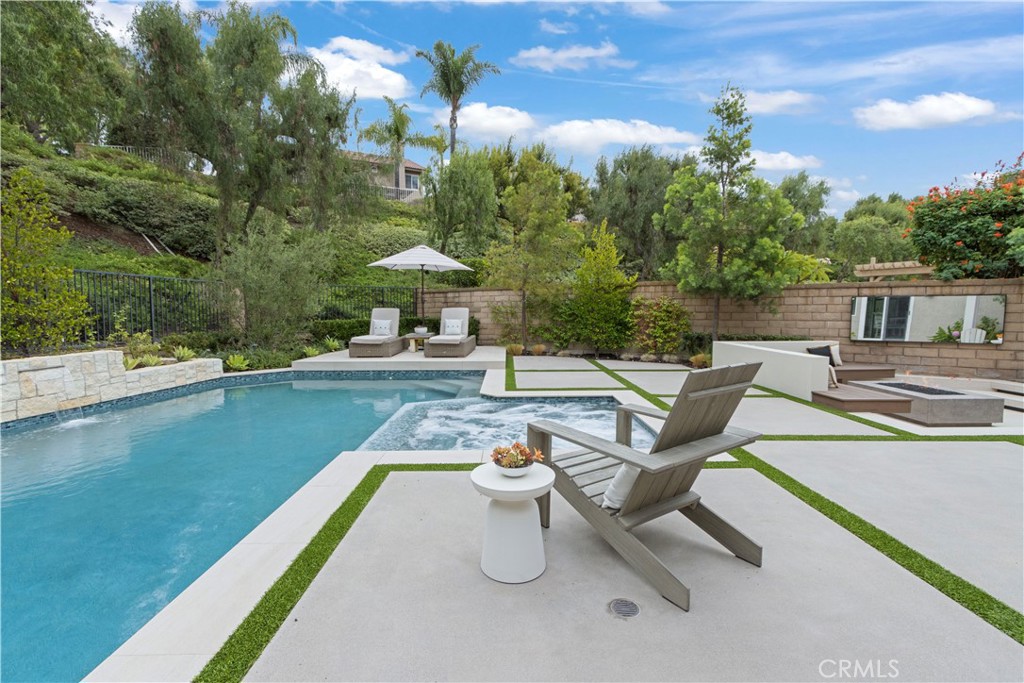 MLS #OC25240338 image #47