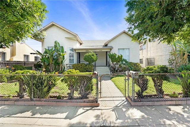 MLS #OC25240373 image #0