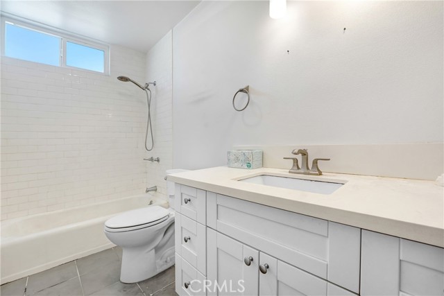 MLS #OC25240373 image #5