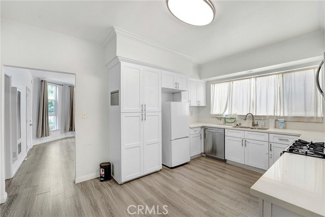 MLS #OC25240373 image #6