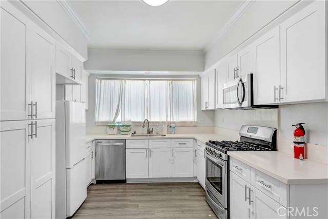 MLS #OC25240373 image #7