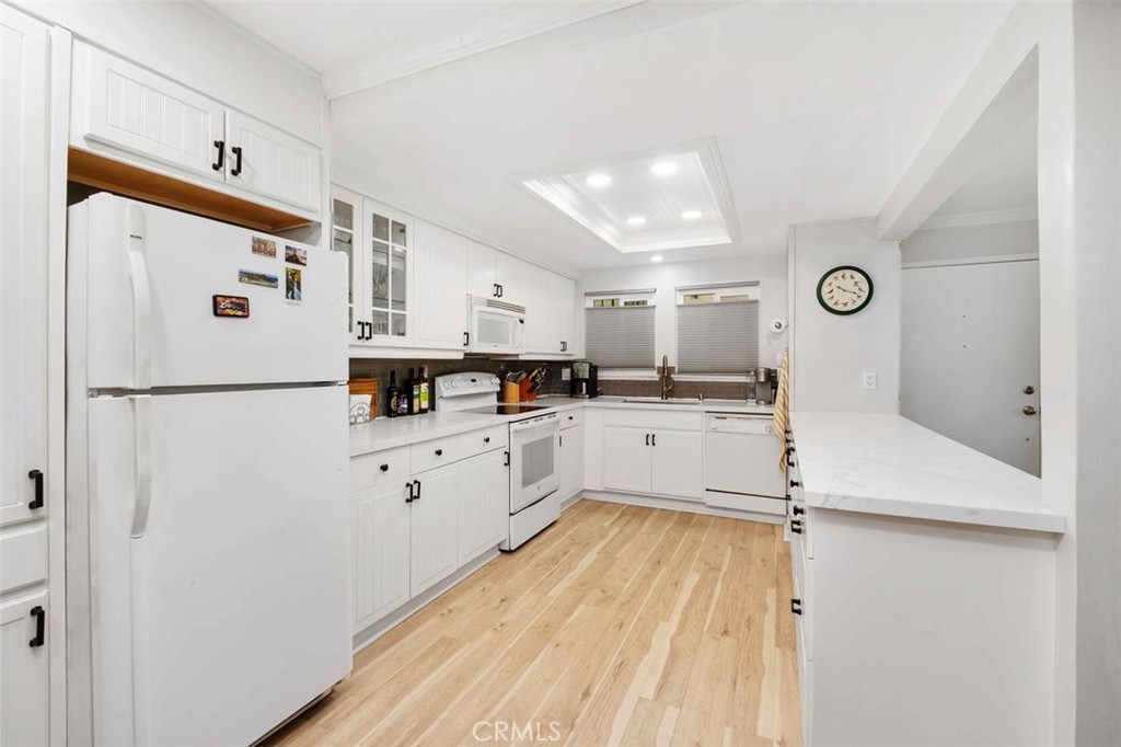 MLS #OC25240397 image #13