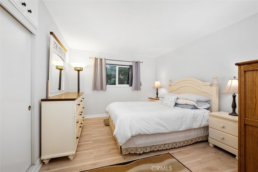 MLS #OC25240397 image #20