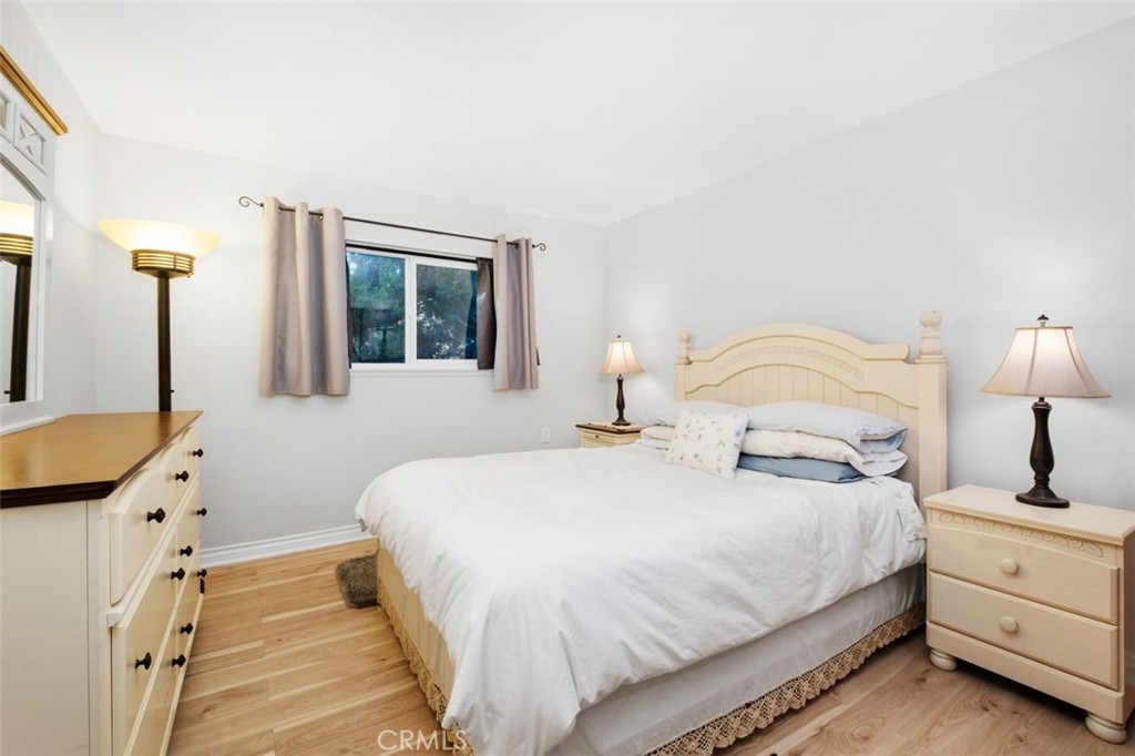 MLS #OC25240397 image #21