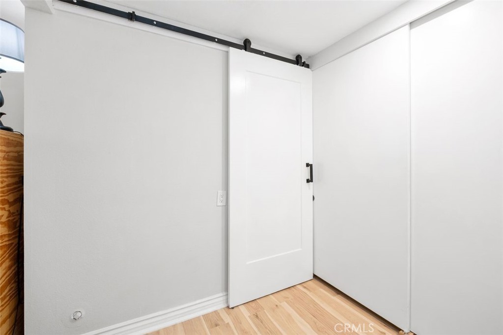 MLS #OC25240397 image #26