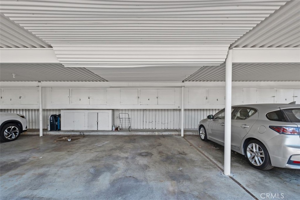 MLS #OC25240397 image #35