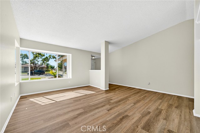 MLS #OC25240418 image #12