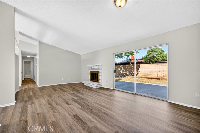 MLS #OC25240418 image #18