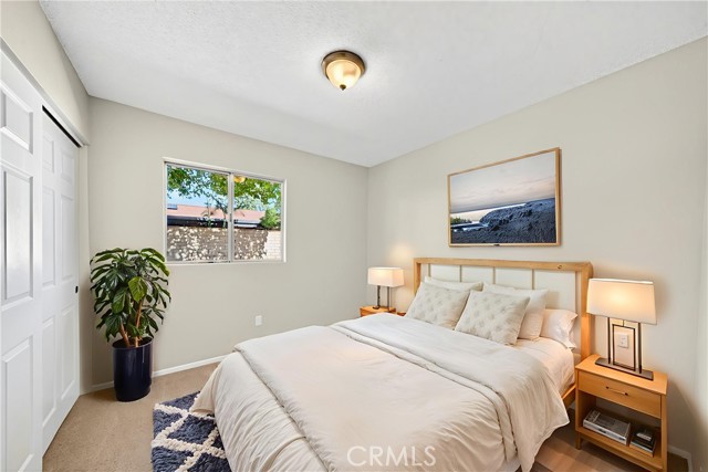 MLS #OC25240418 image #24