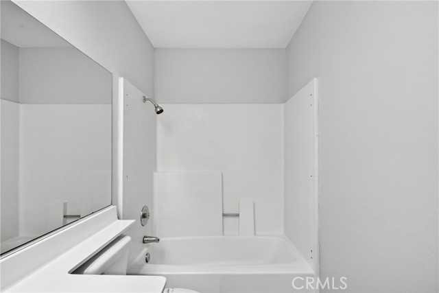 MLS #OC25240418 image #33