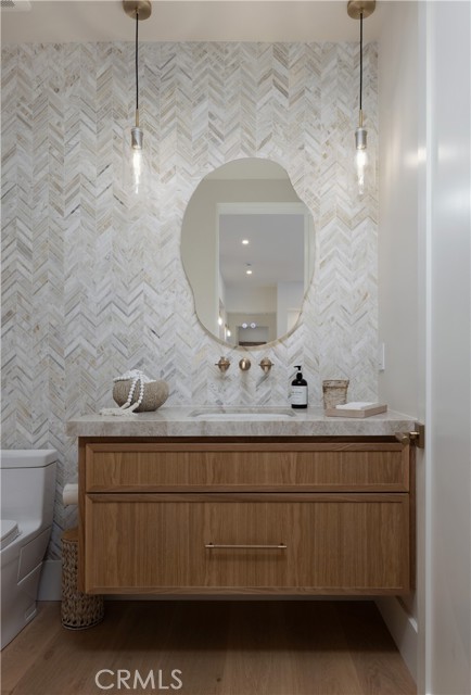 MLS #OC25240428 image #16