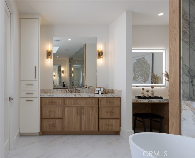 MLS #OC25240428 image #22