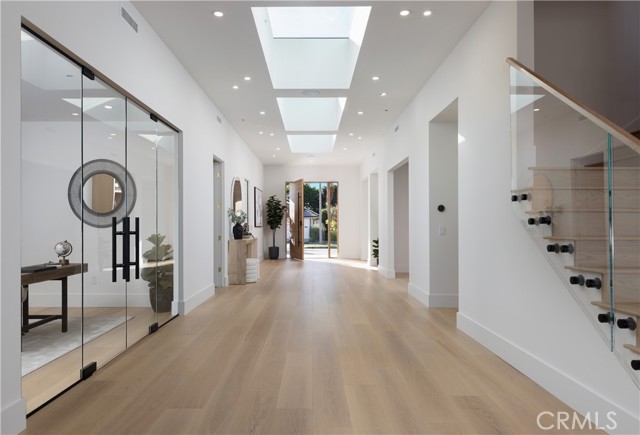 MLS #OC25240428 image #24