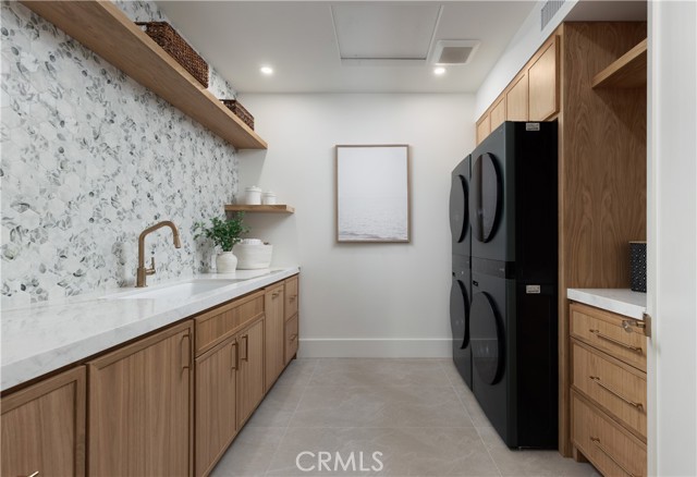 MLS #OC25240428 image #31