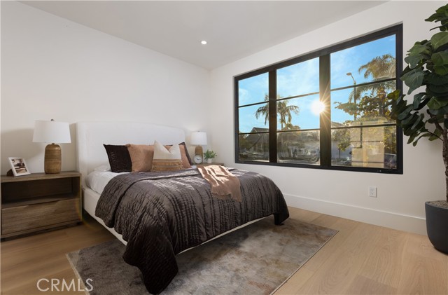 MLS #OC25240428 image #35