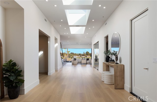 MLS #OC25240428 image #4