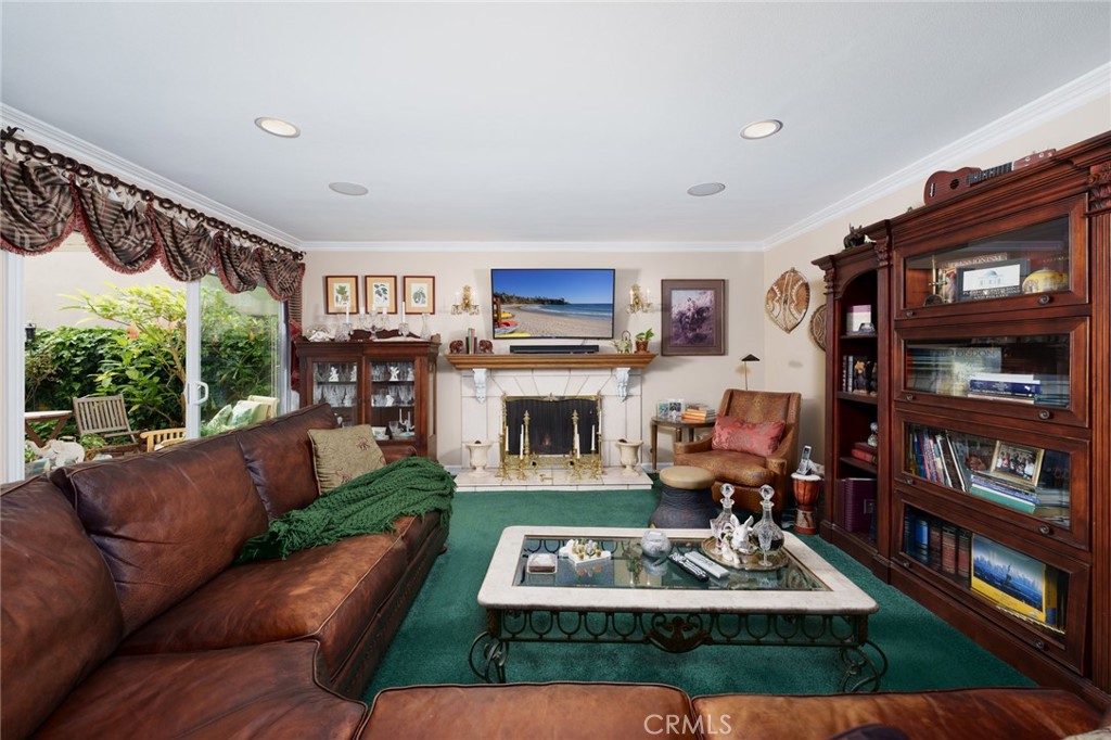 MLS #OC25240450 image #21