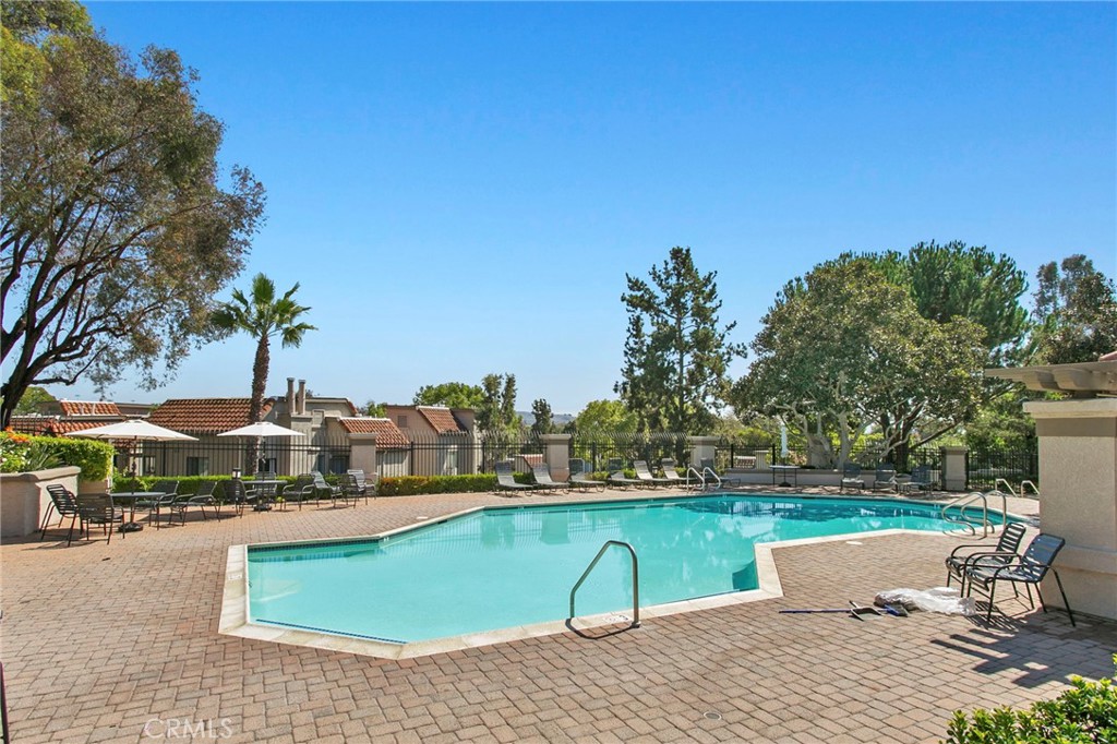 MLS #OC25240483 image #15