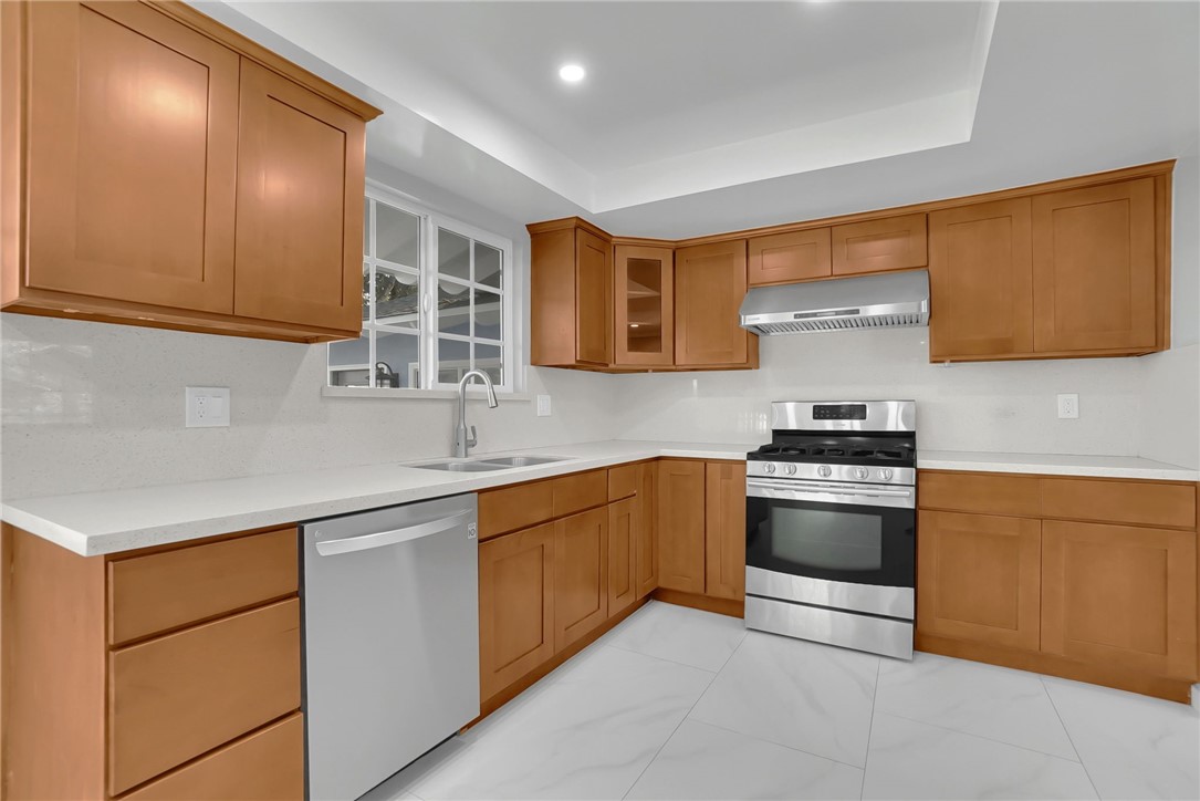 MLS #OC25240542 image #10