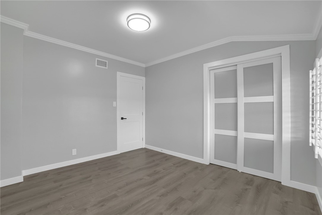 MLS #OC25240542 image #17