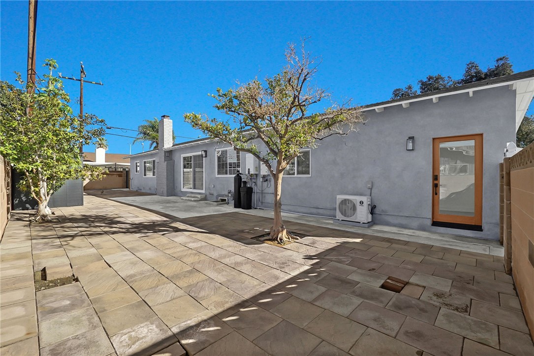 MLS #OC25240542 image #24