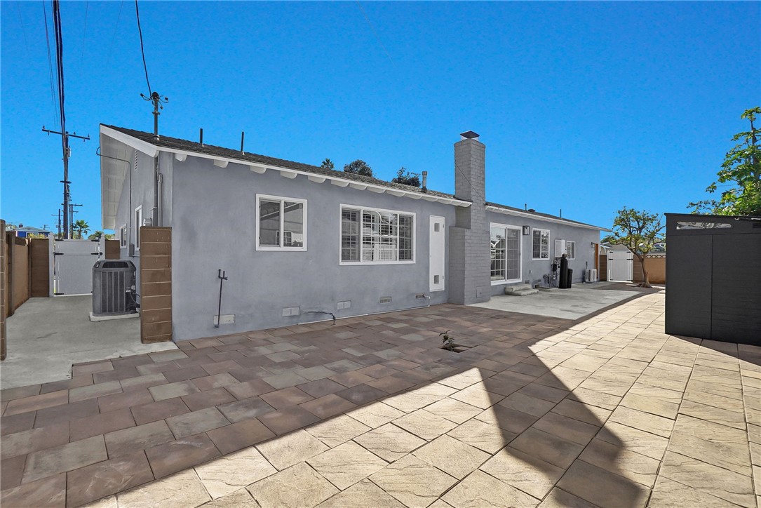 MLS #OC25240542 image #26