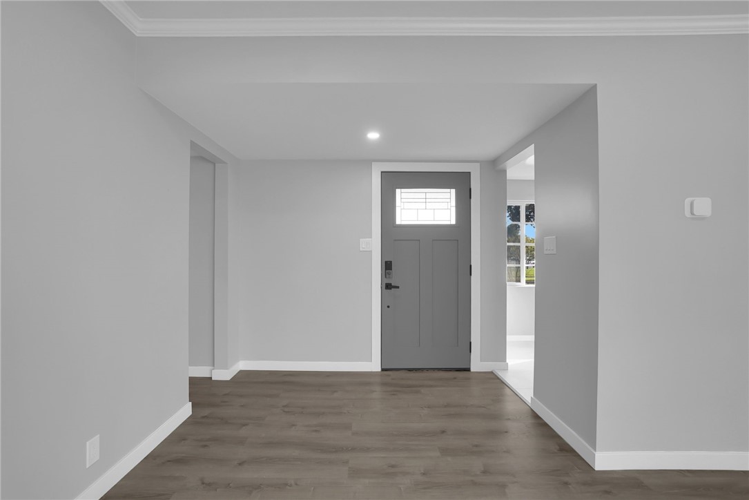 MLS #OC25240542 image #5