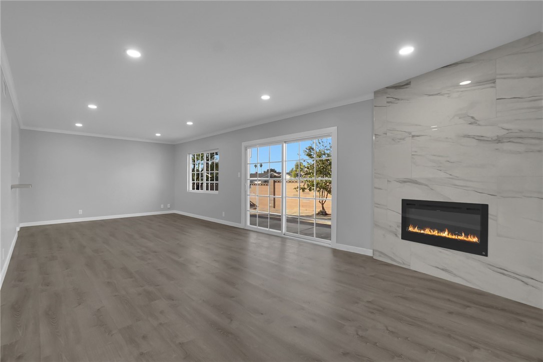 MLS #OC25240542 image #7