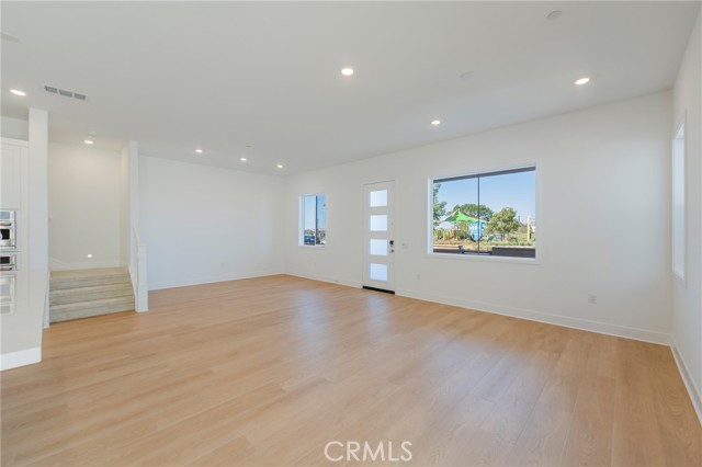 MLS #OC25240552 image #11