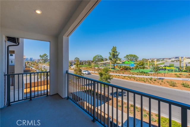 MLS #OC25240552 image #2