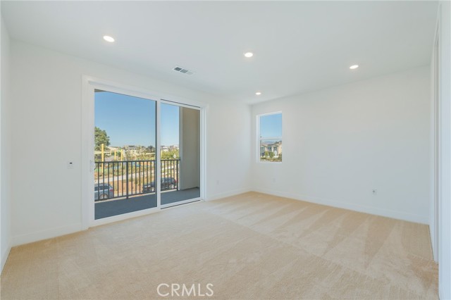 MLS #OC25240552 image #24