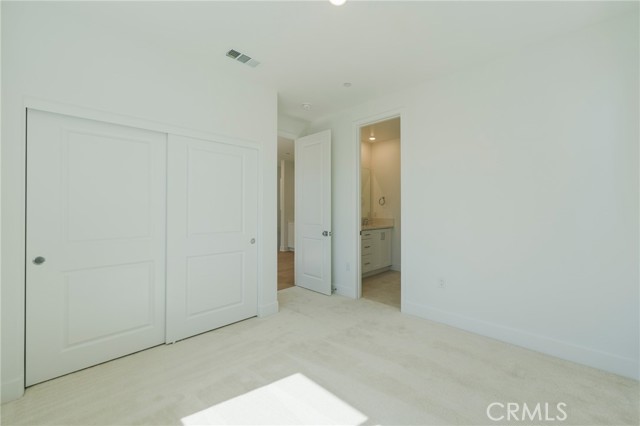 MLS #OC25240552 image #31