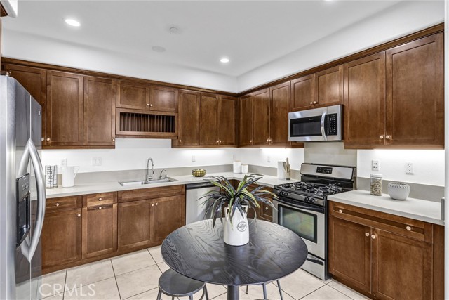 MLS #OC25240562 image #5