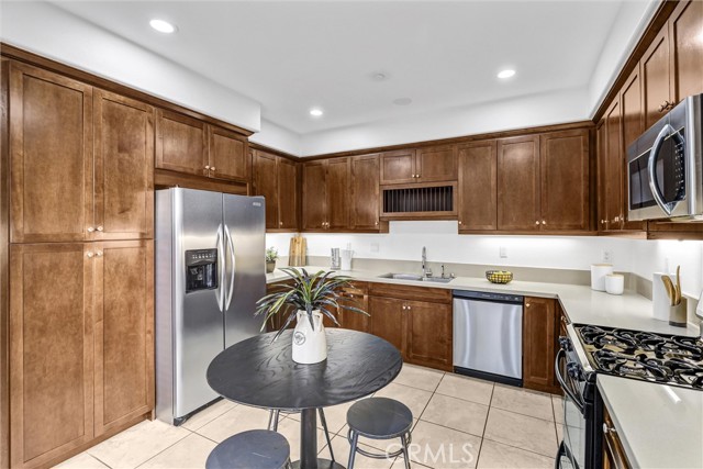 MLS #OC25240562 image #6