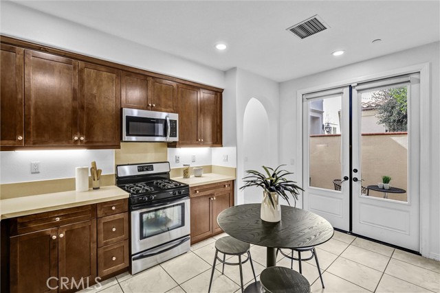 MLS #OC25240562 image #8