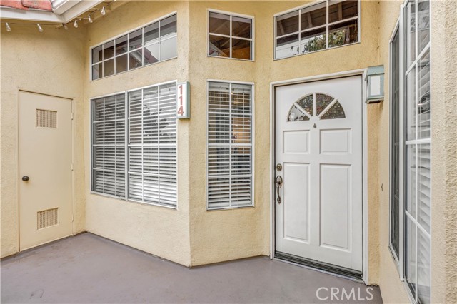 MLS #OC25240569 image #2