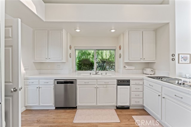 MLS #OC25240631 image #18
