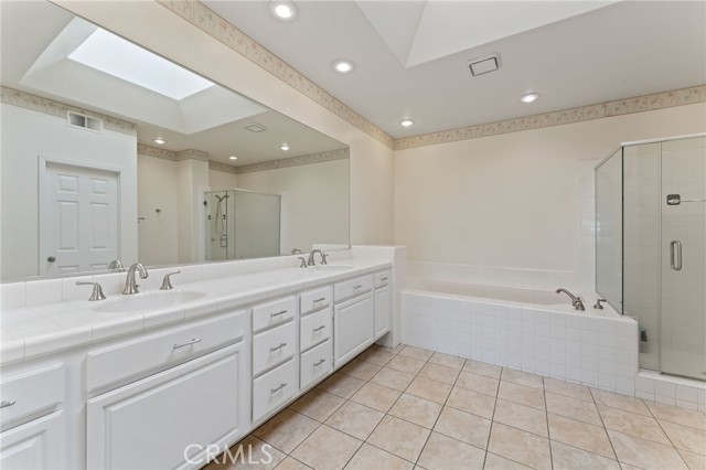 MLS #OC25240631 image #31