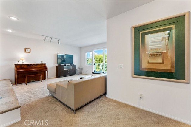 MLS #OC25240631 image #34