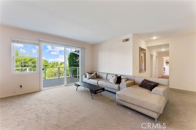 MLS #OC25240631 image #36