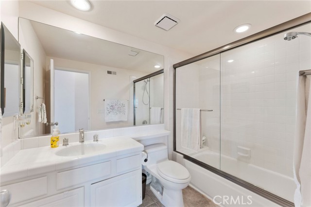 MLS #OC25240631 image #44