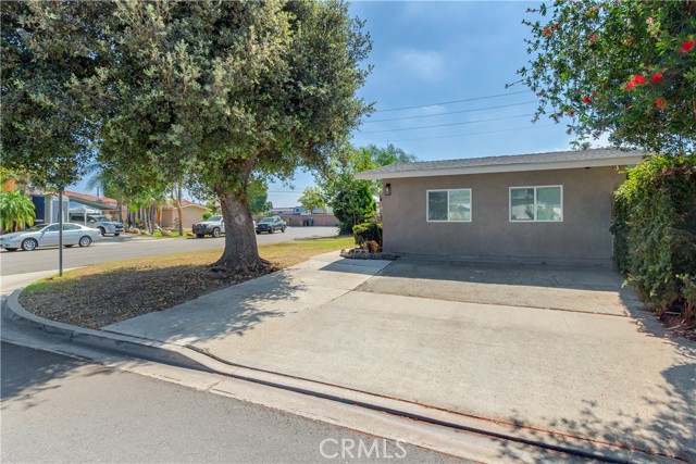 MLS #OC25240650 image #22