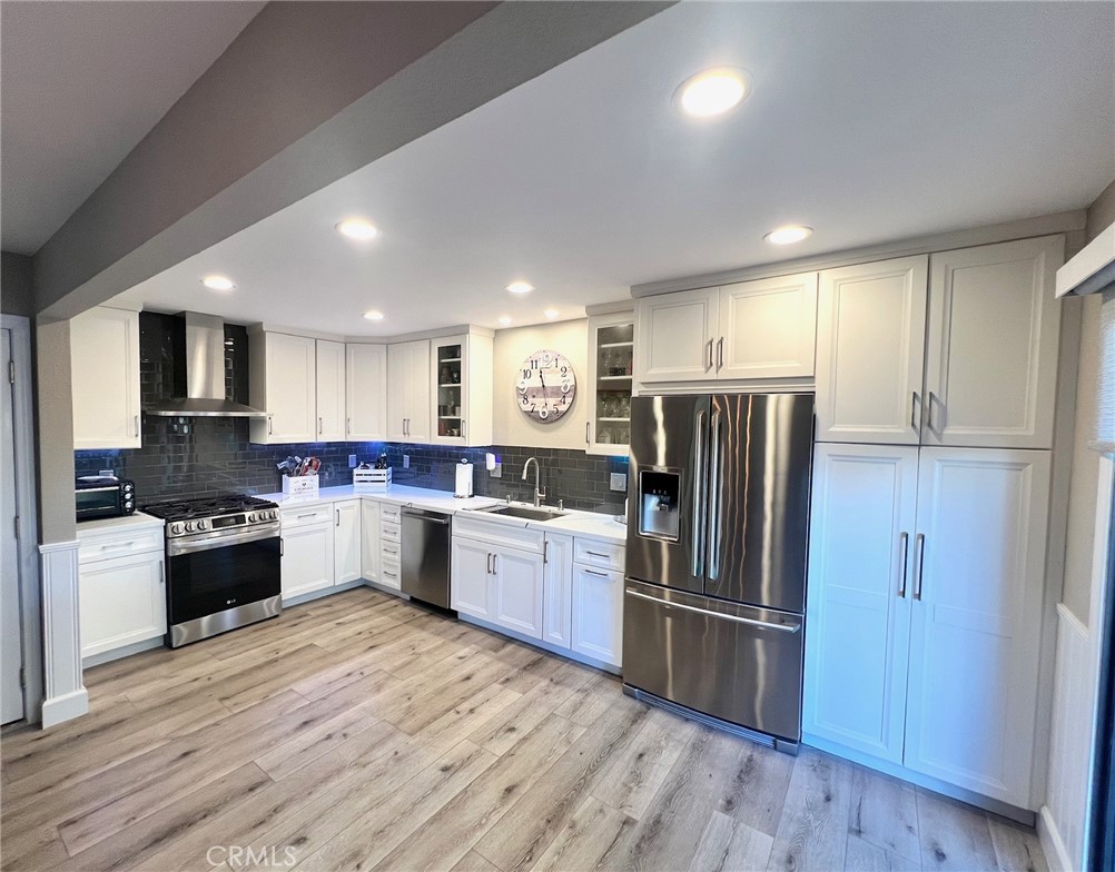 MLS #OC25240657 image #2