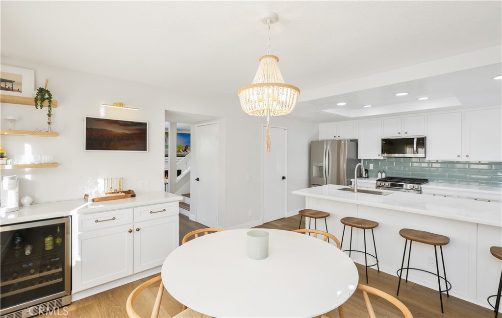 MLS #OC25240676 image #1