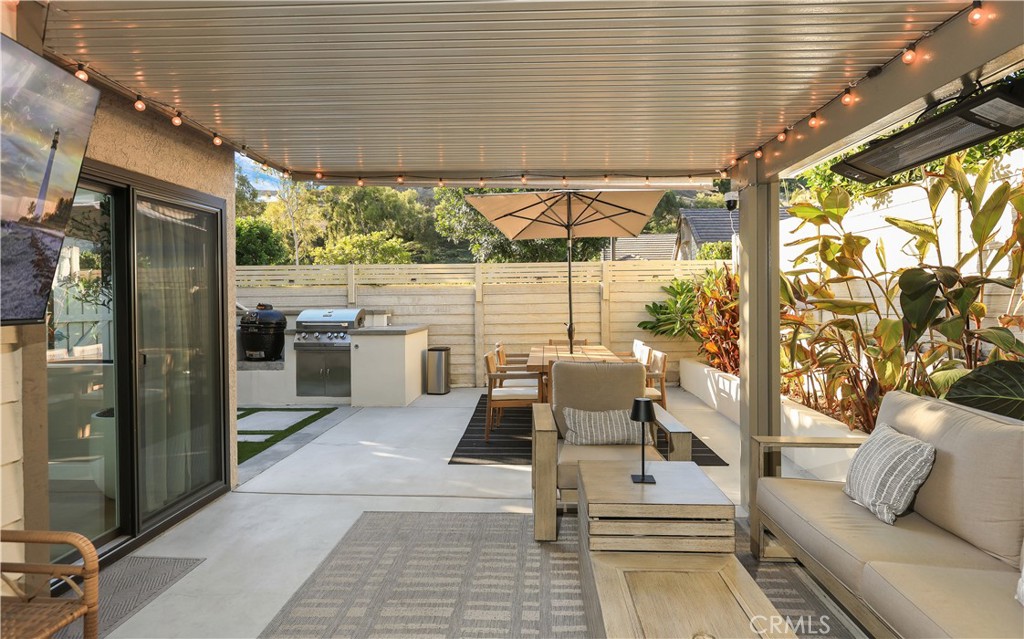 MLS #OC25240676 image #16