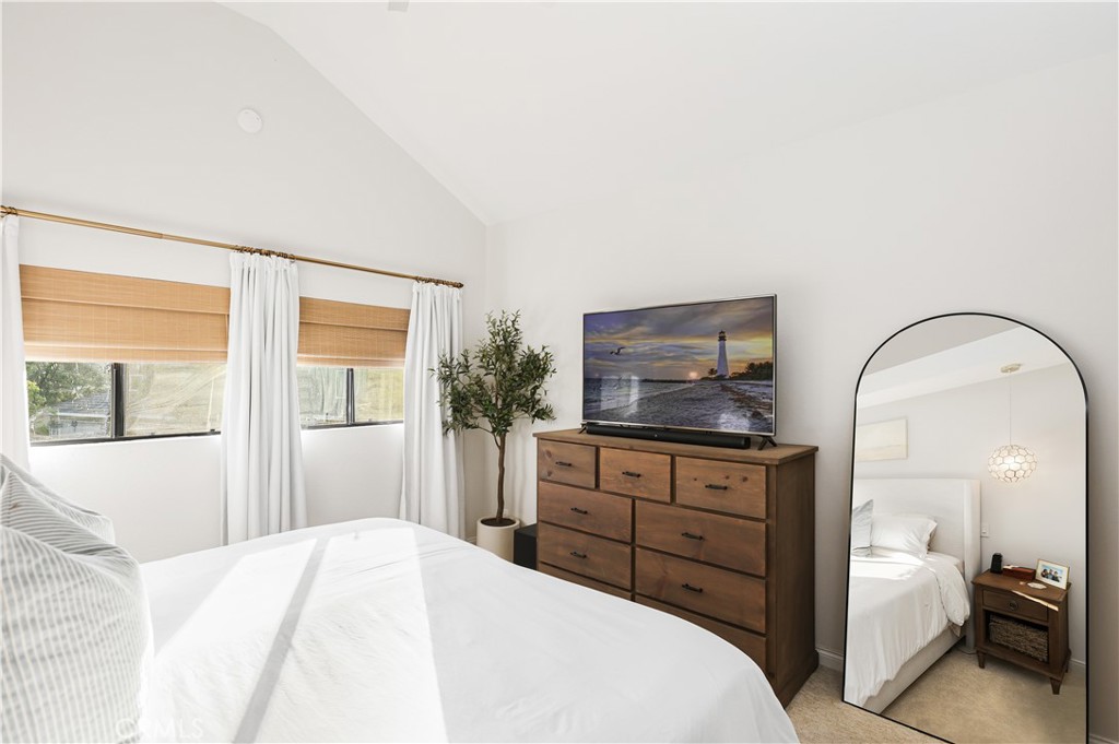 MLS #OC25240676 image #23