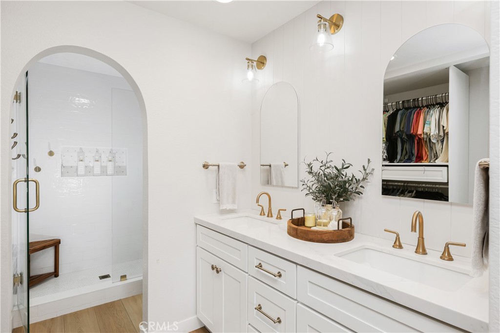 MLS #OC25240676 image #24