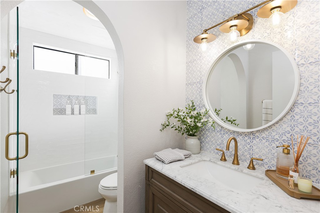 MLS #OC25240676 image #38